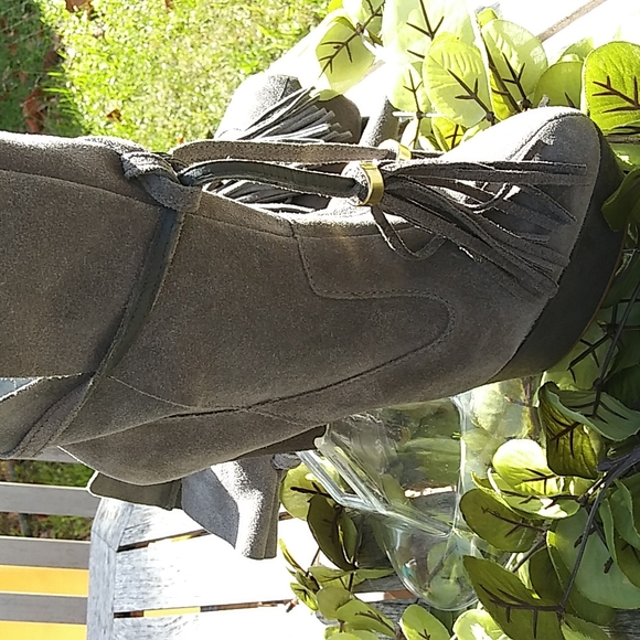 COLIN STUART SUEDE ANKLE BOOT 7 - Picture 5 of 15